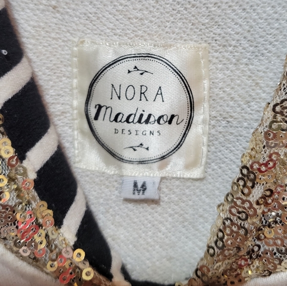 Nora Madison medium size hoodie - Picture 3 of 3